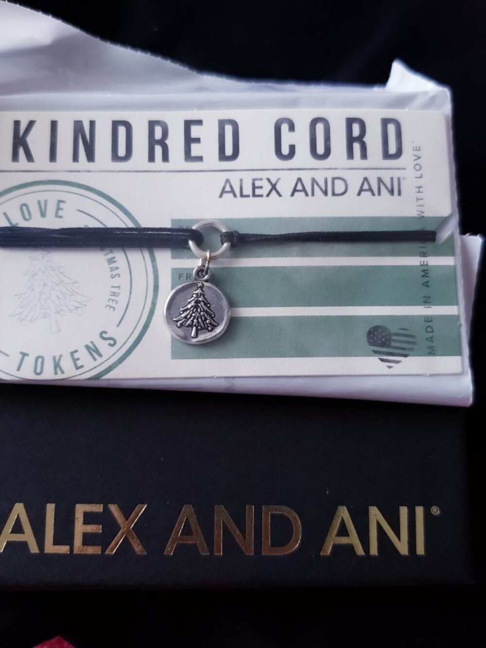 🎄NWT Alex and Ani Kindred Cord Christmas Tree Bracelet🎄   # 522